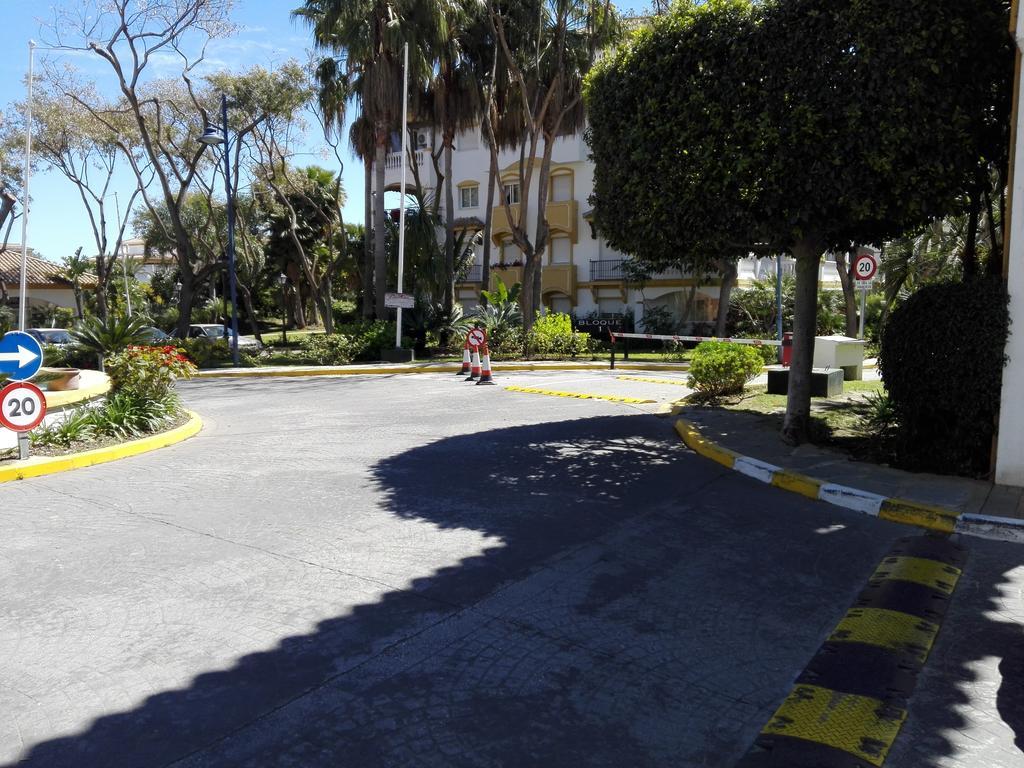 Atico Marbella Puerto Banusアパートメント エクステリア 写真